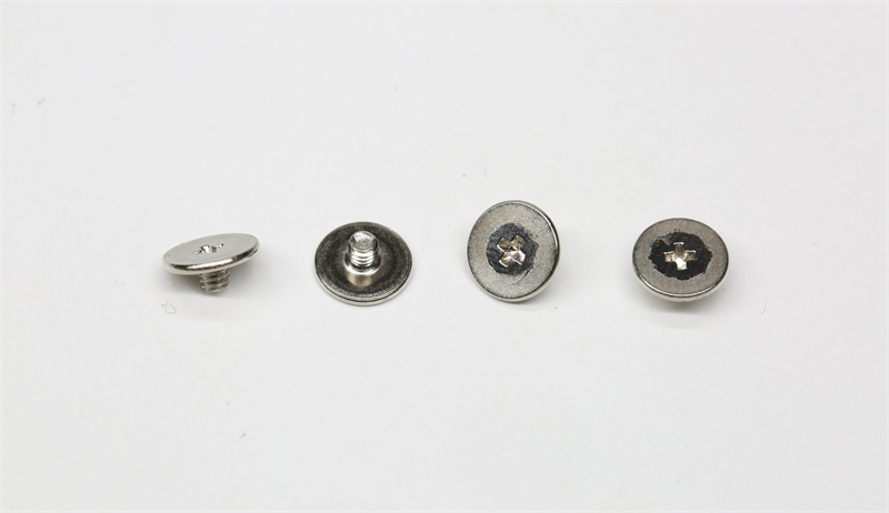 Flat head screw